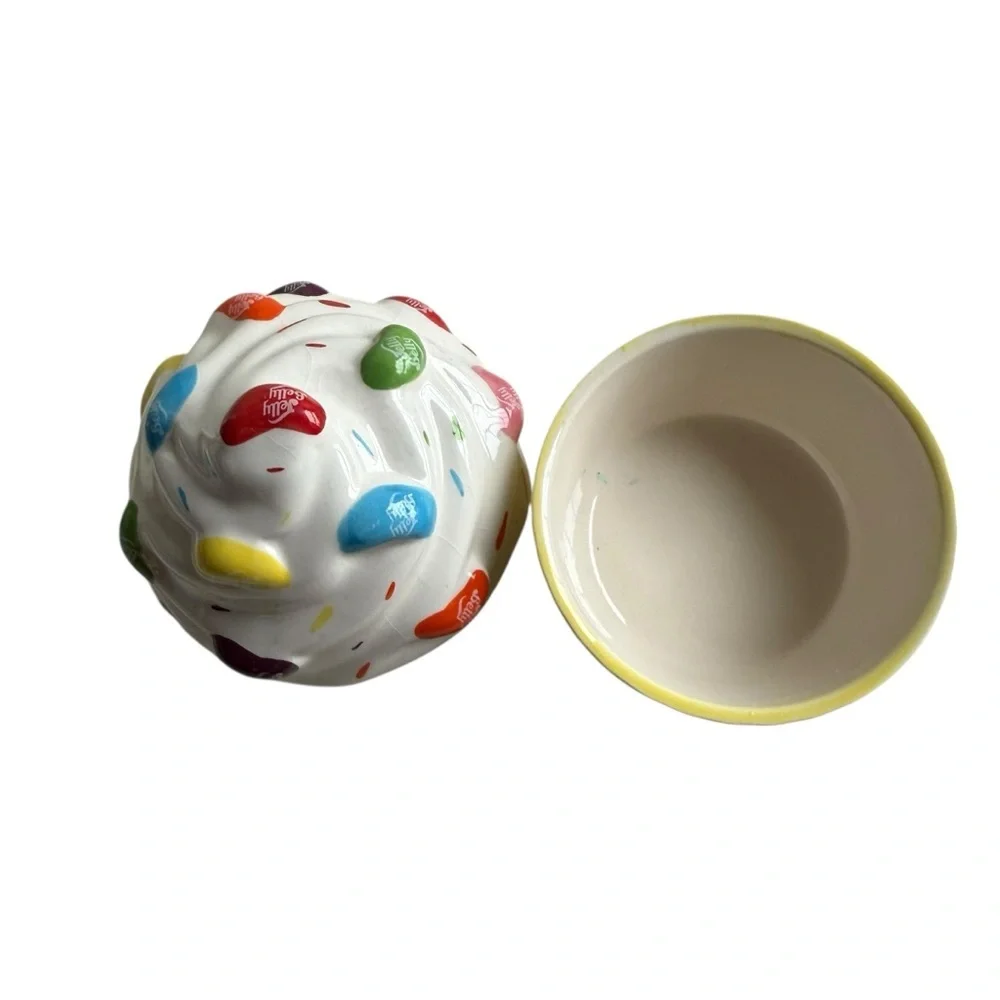 Jelly Belly Jelly Beans Ceramic Cupcake Candy Jar Trinket